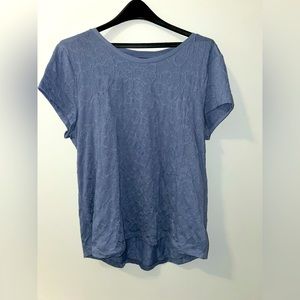 Simple Vera Vera Wang XL Muted Blue Floral Tee
